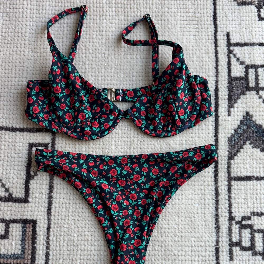 Skatie Red Floral Bikini Top (L) & cheeky bottom (S)